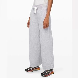 Lululemon Morning Restore velour pants. 🤍